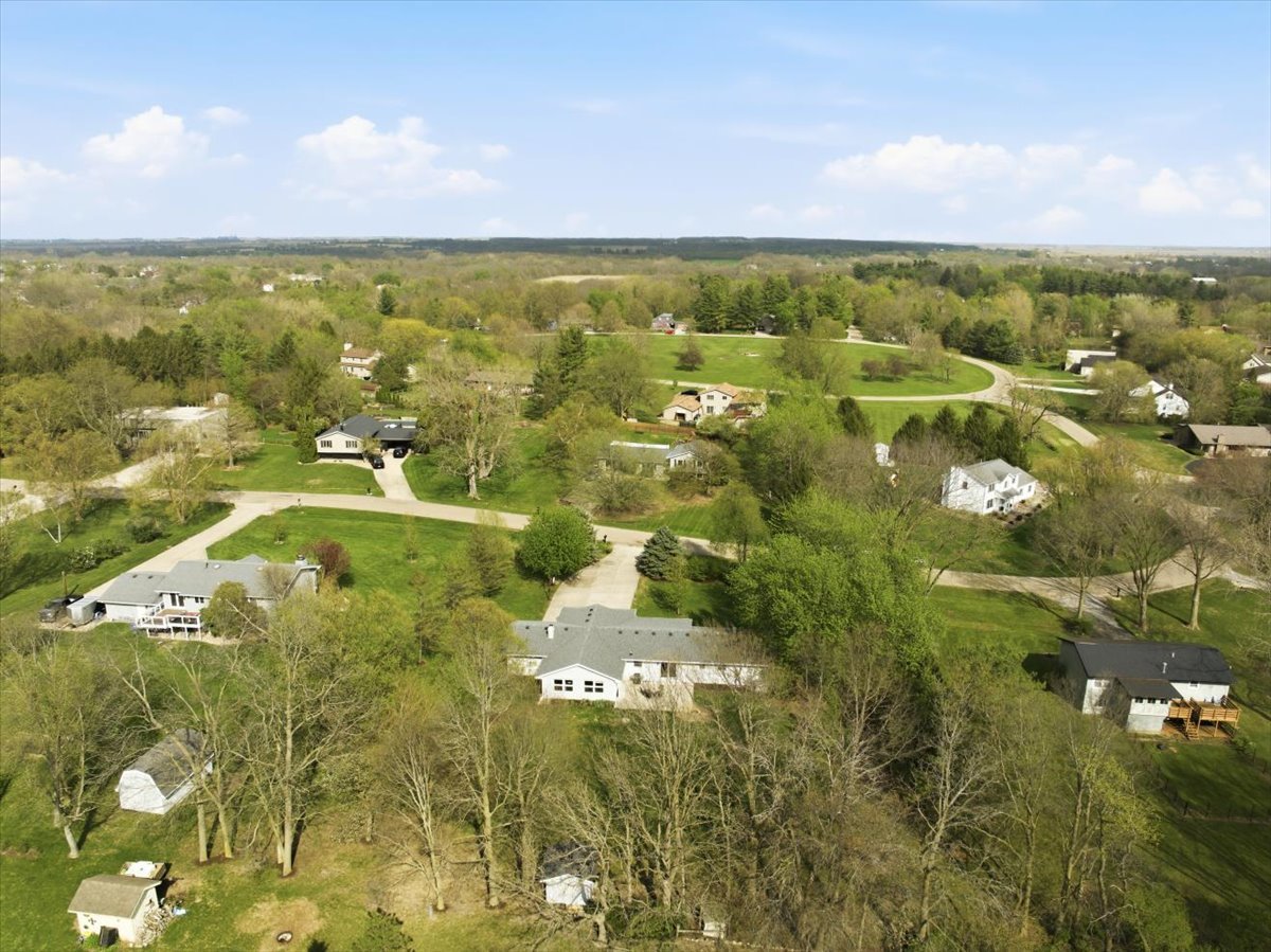 8656 Prairie Trail, Bloomington, IL 61705