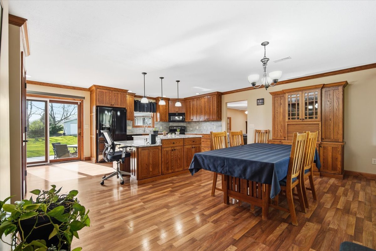 8656 Prairie Trail, Bloomington, IL 61705