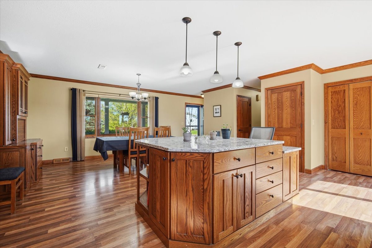 8656 Prairie Trail, Bloomington, IL 61705