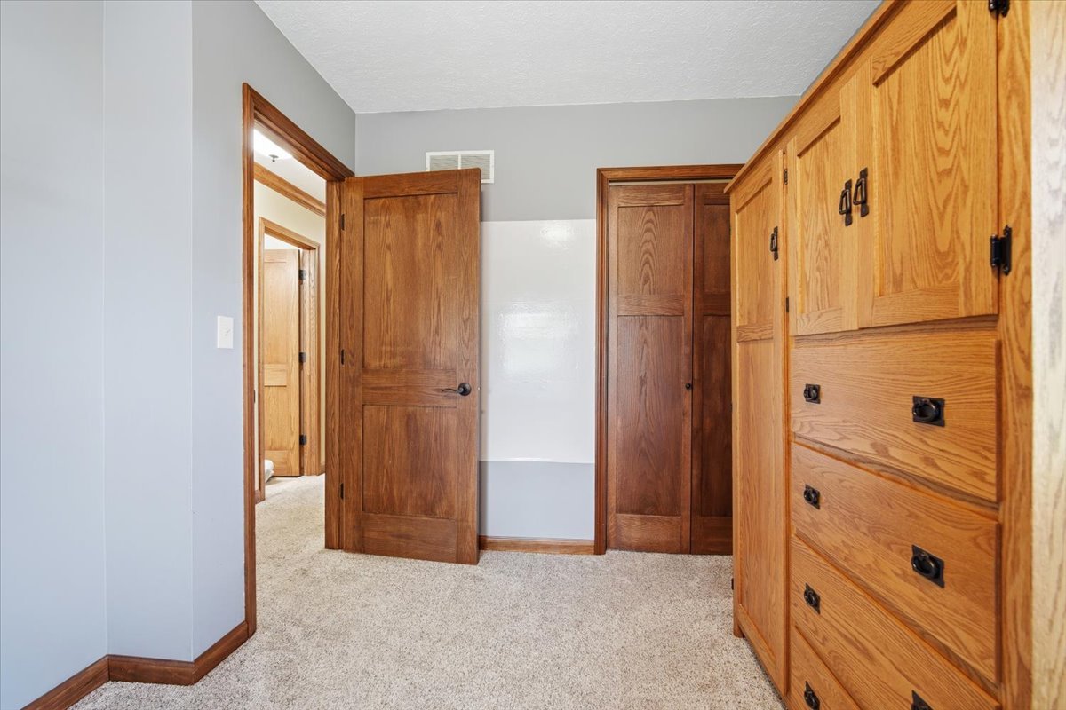 8656 Prairie Trail, Bloomington, IL 61705