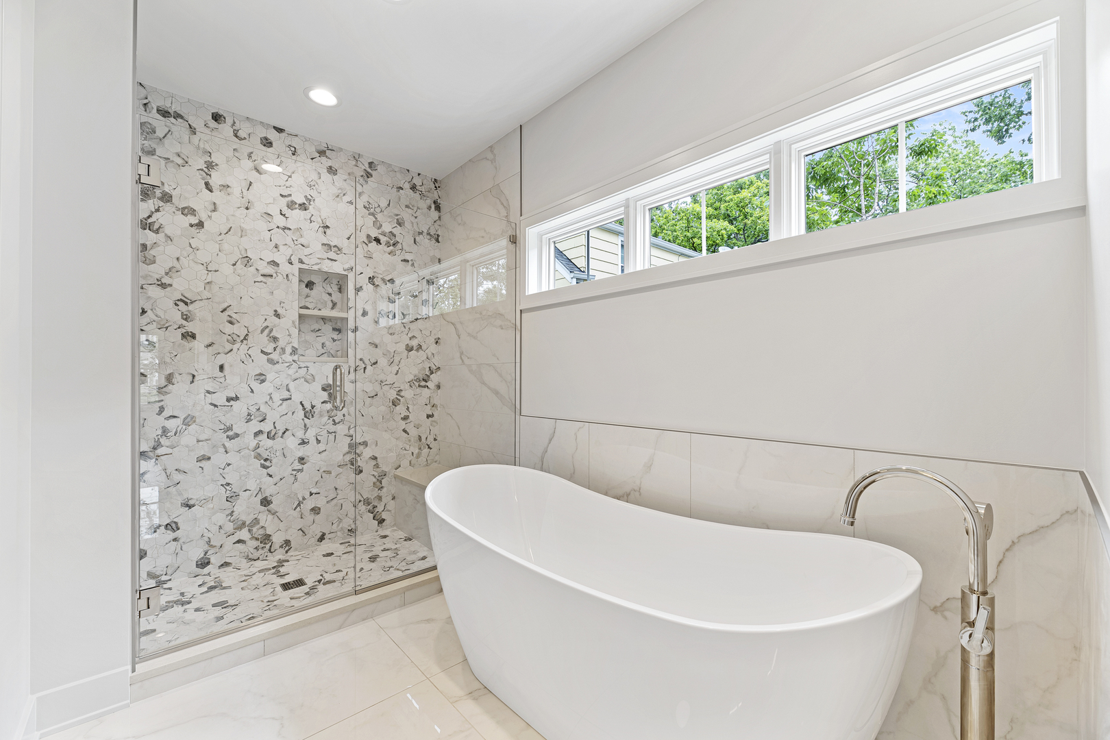 1672 Huntington Lane, Highland Park, IL 60035