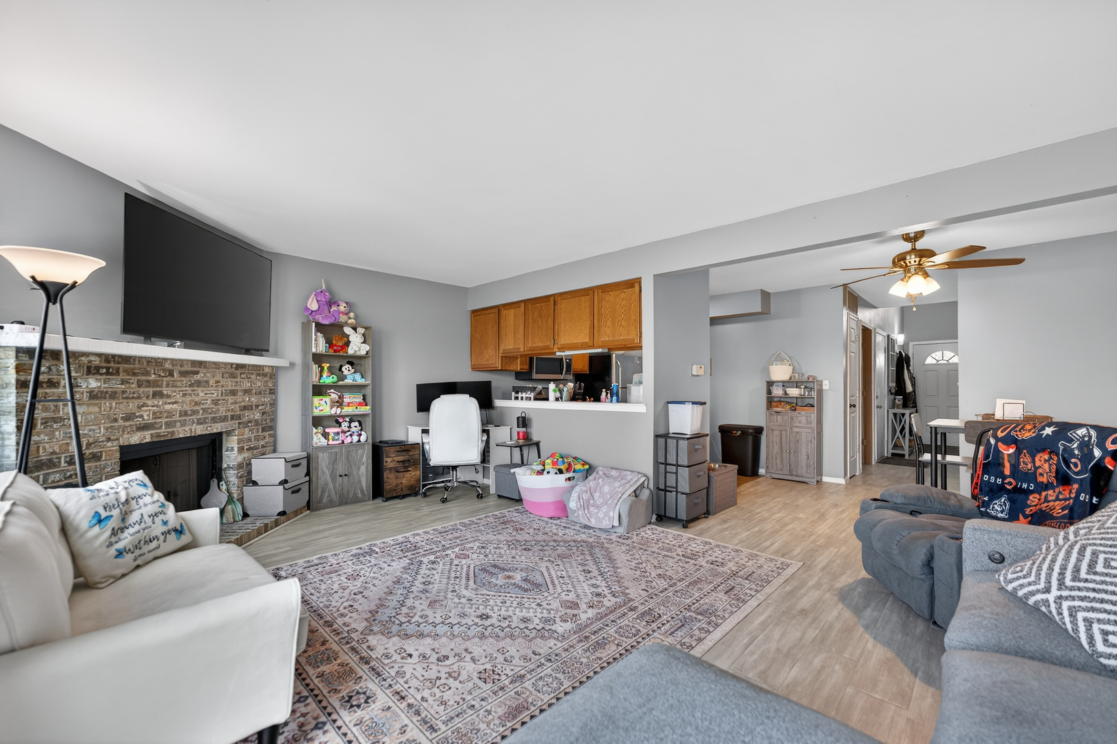 842 N Tamarac Boulevard, Addison, IL 60101