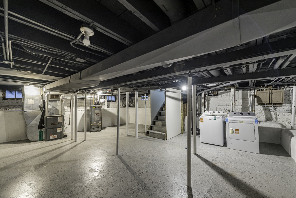 3020 Ezekiel Avenue, Zion, IL 60099