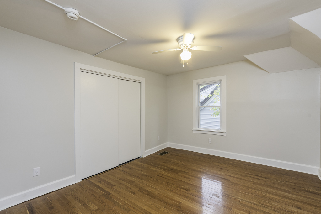 3020 Ezekiel Avenue, Zion, IL 60099