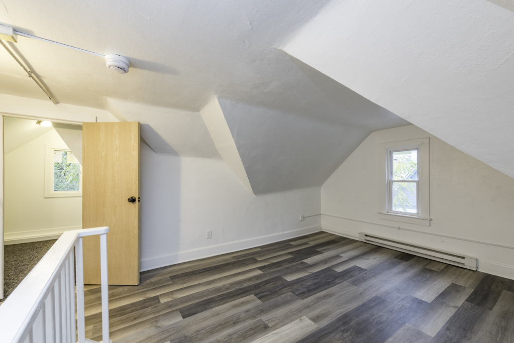 3020 Ezekiel Avenue, Zion, IL 60099