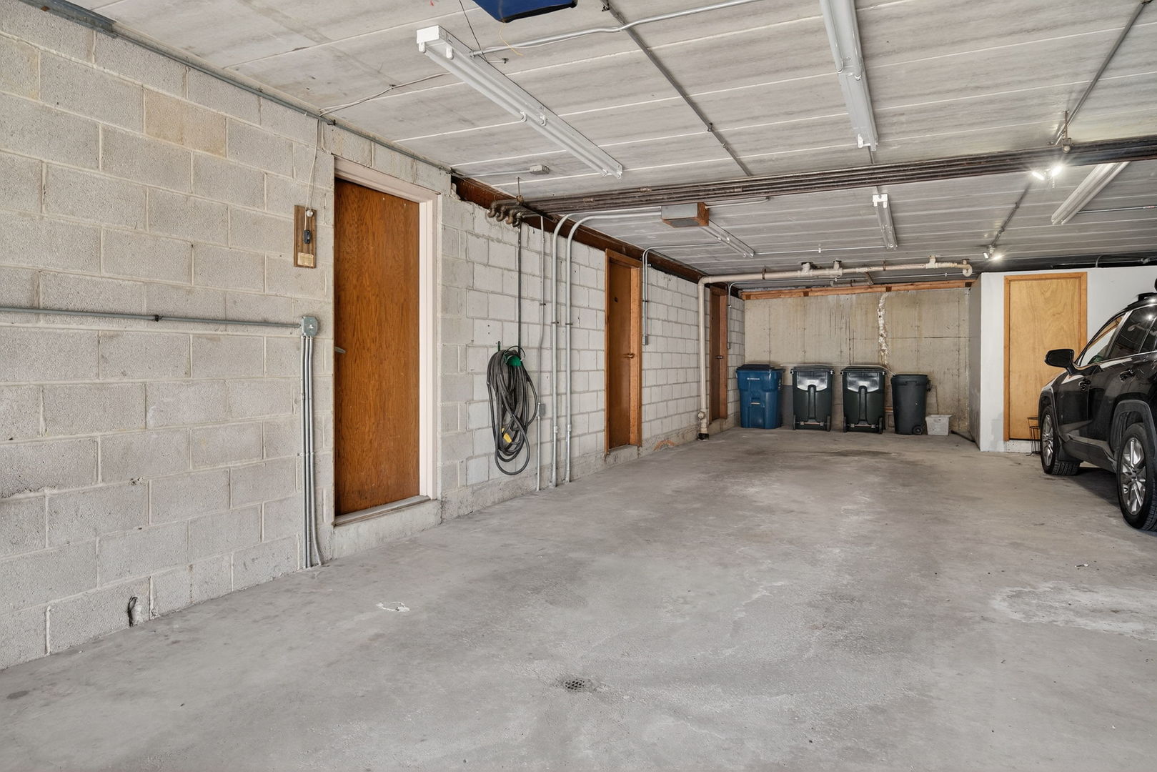 8150 Brookside Drive #204, Palos Park, IL 60464