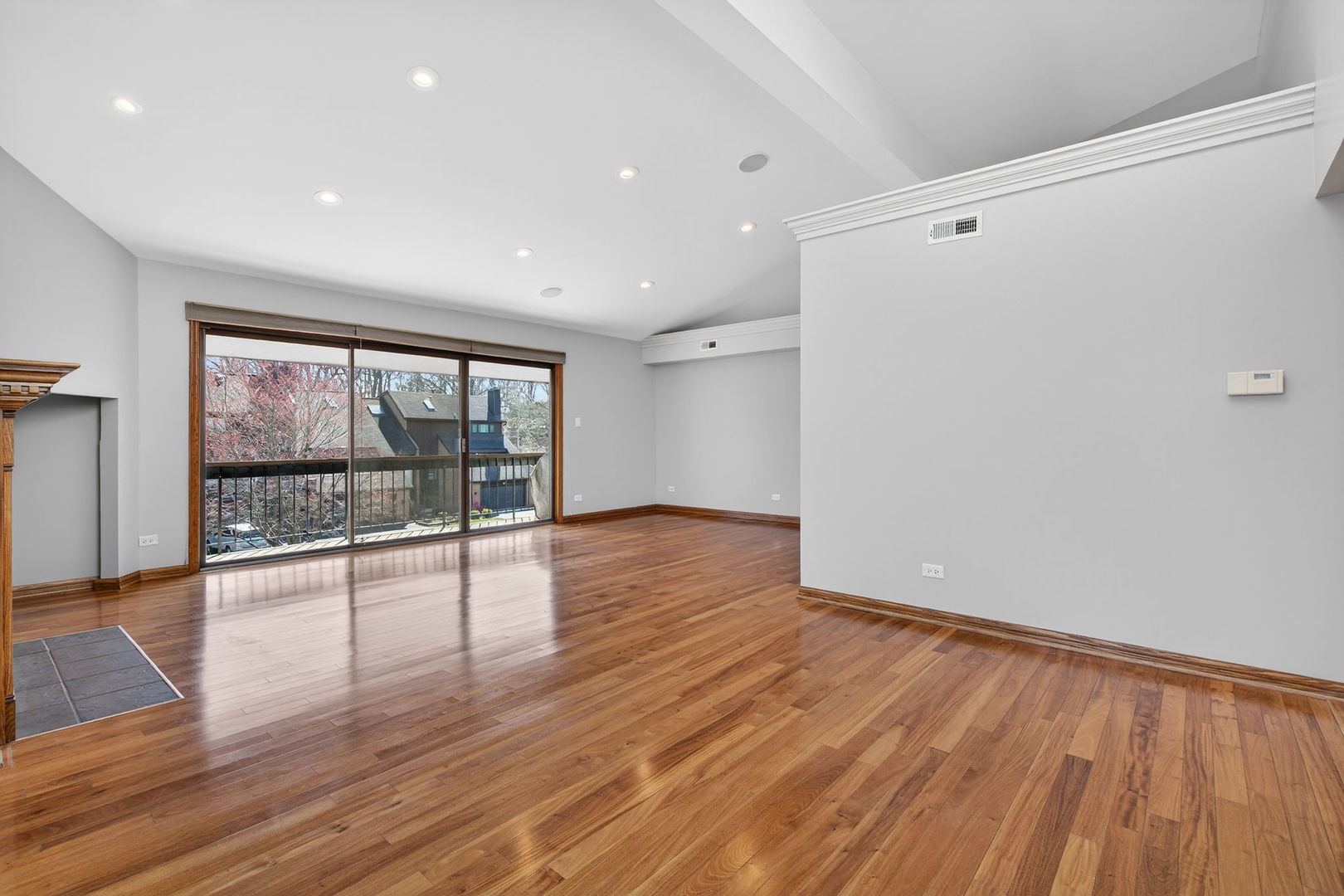 8150 Brookside Drive #204, Palos Park, IL 60464