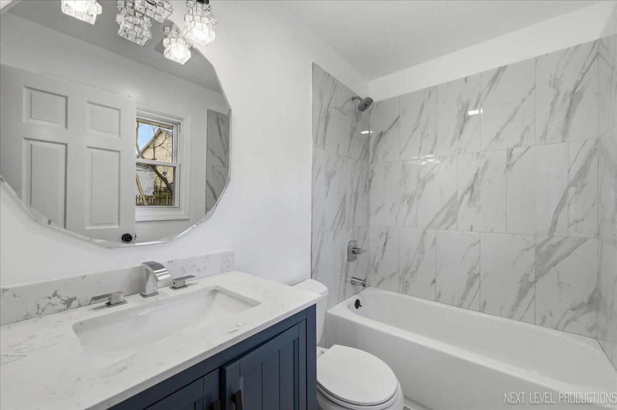 417 Cambridge Way, Bolingbrook, IL 60440