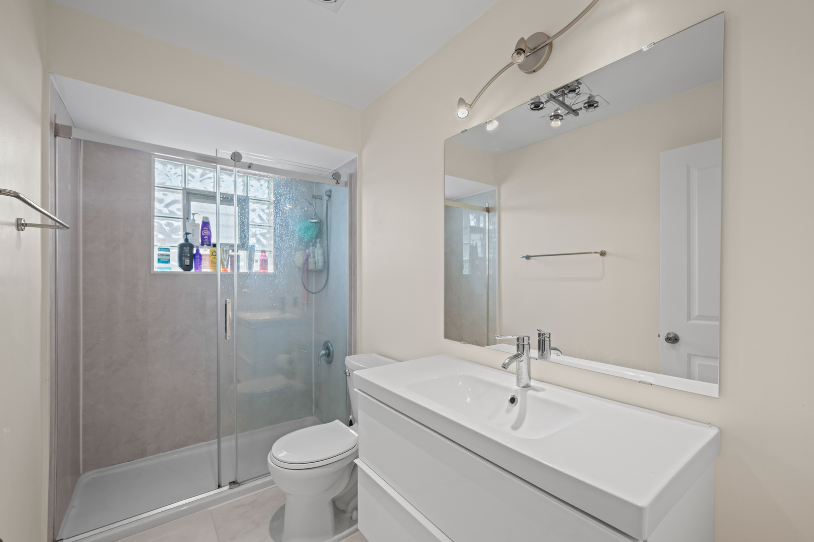 1118 Charlene Lane, Schaumburg, IL 60193