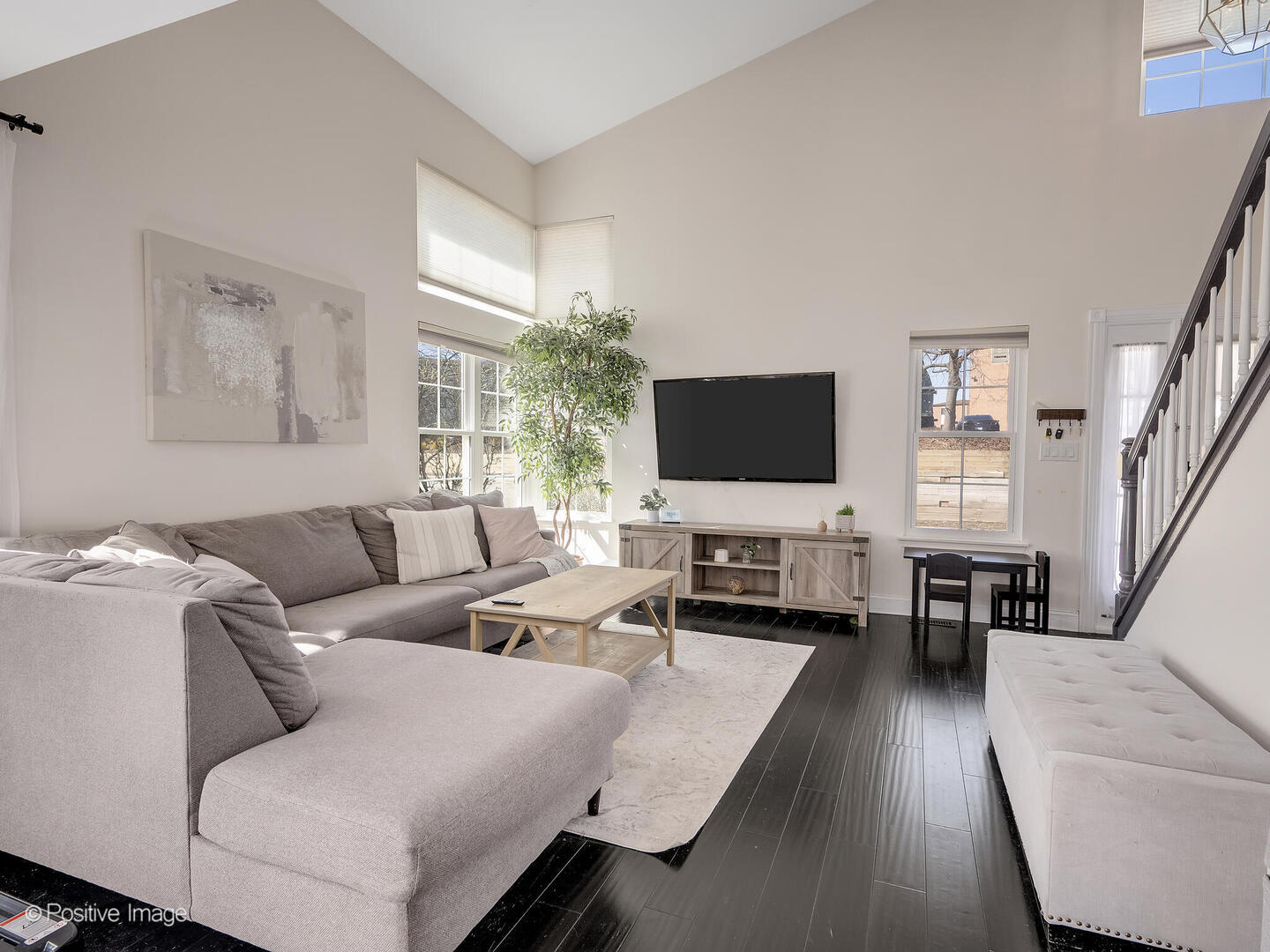 210 Stoneybrook Lane, Bloomingdale, IL 60108