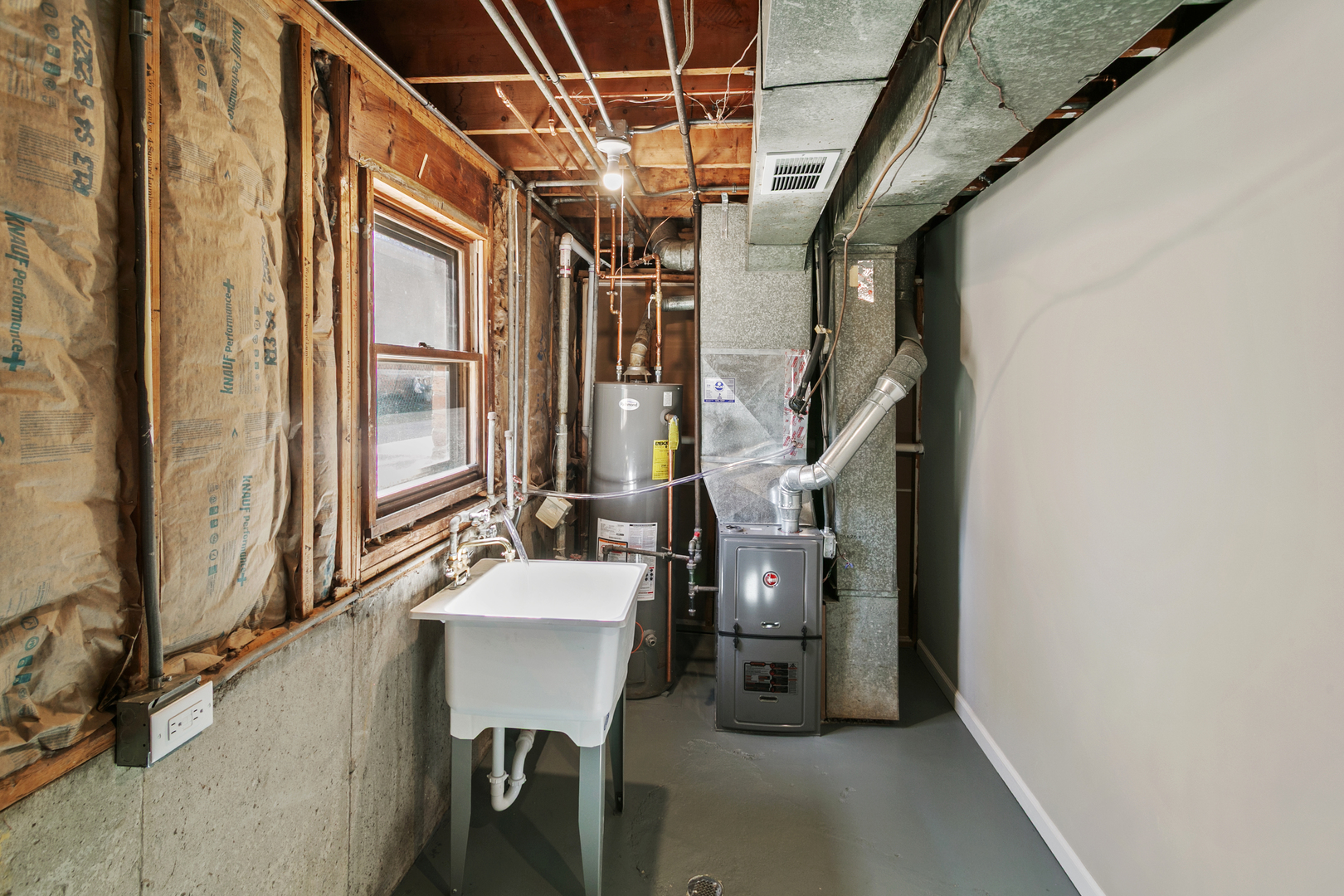 14129 S Hoxie Avenue, Burnham, IL 60633