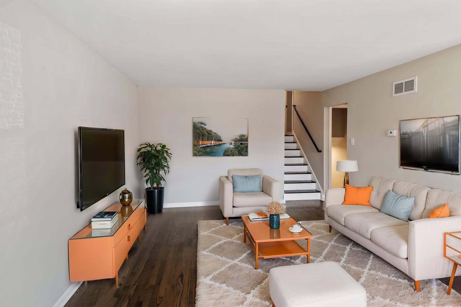 14129 S Hoxie Avenue, Burnham, IL 60633