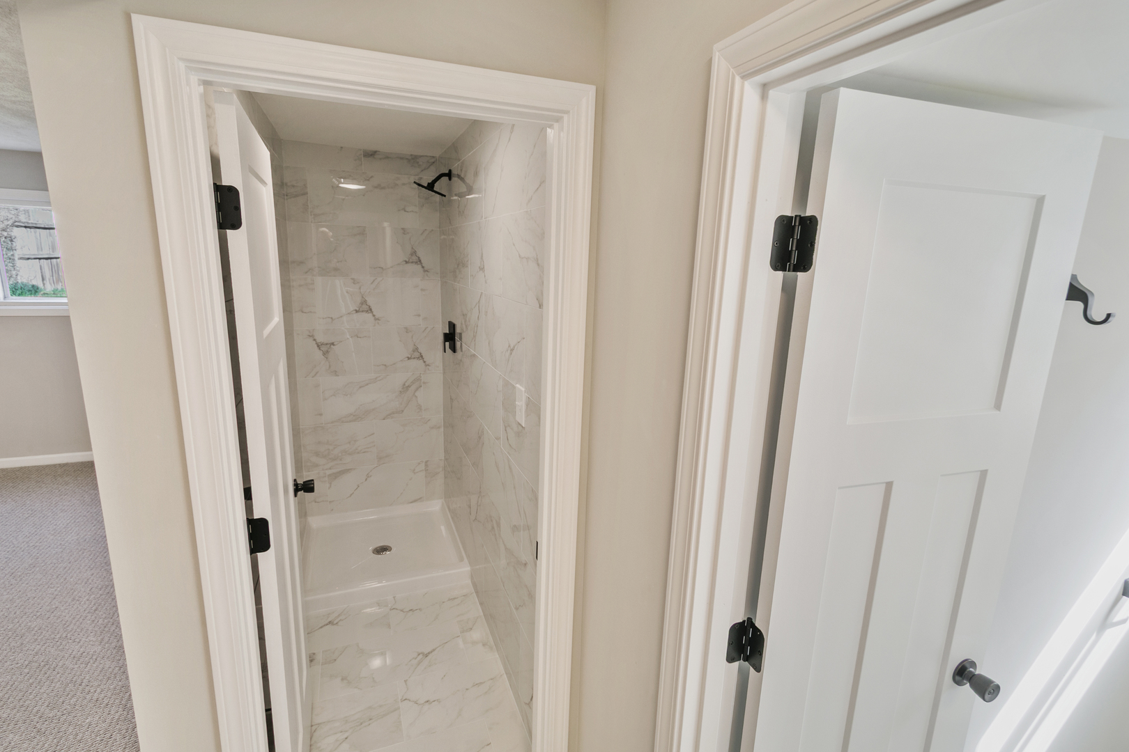 14129 S Hoxie Avenue, Burnham, IL 60633