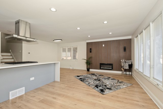 505 E 146TH Street, Dolton, IL 60419