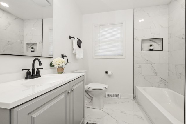 505 E 146TH Street, Dolton, IL 60419