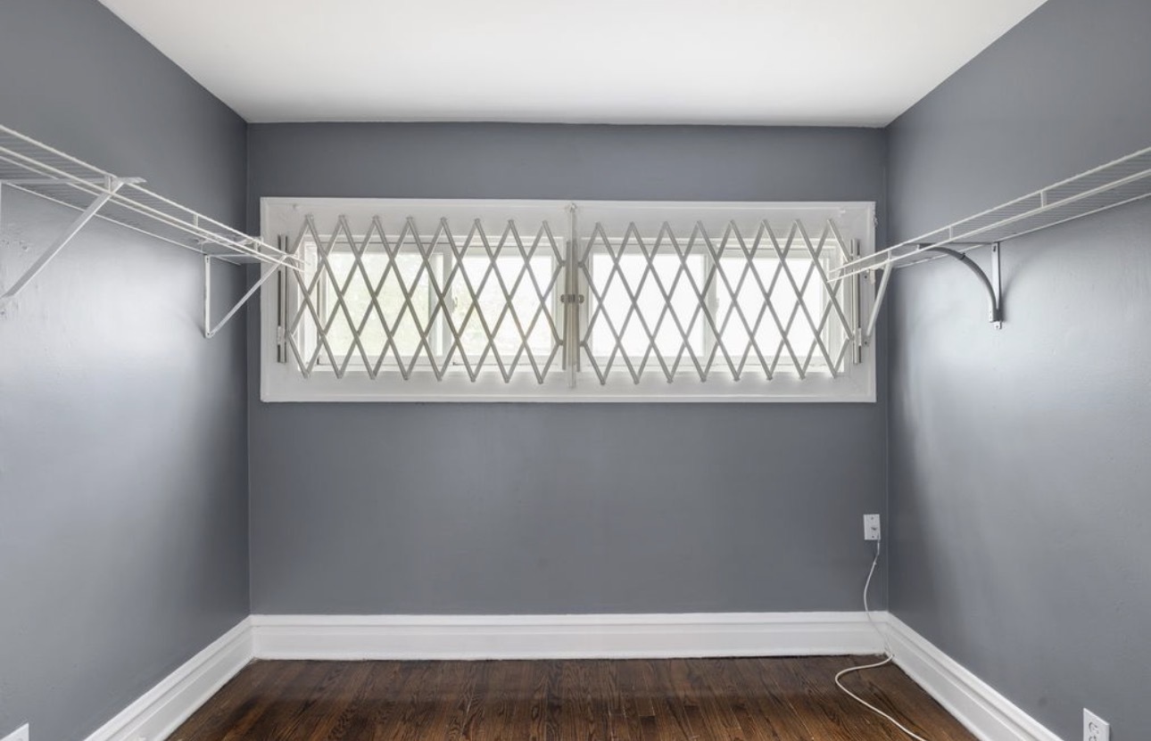 8222 S Maryland Avenue #3, Chicago, IL 60619