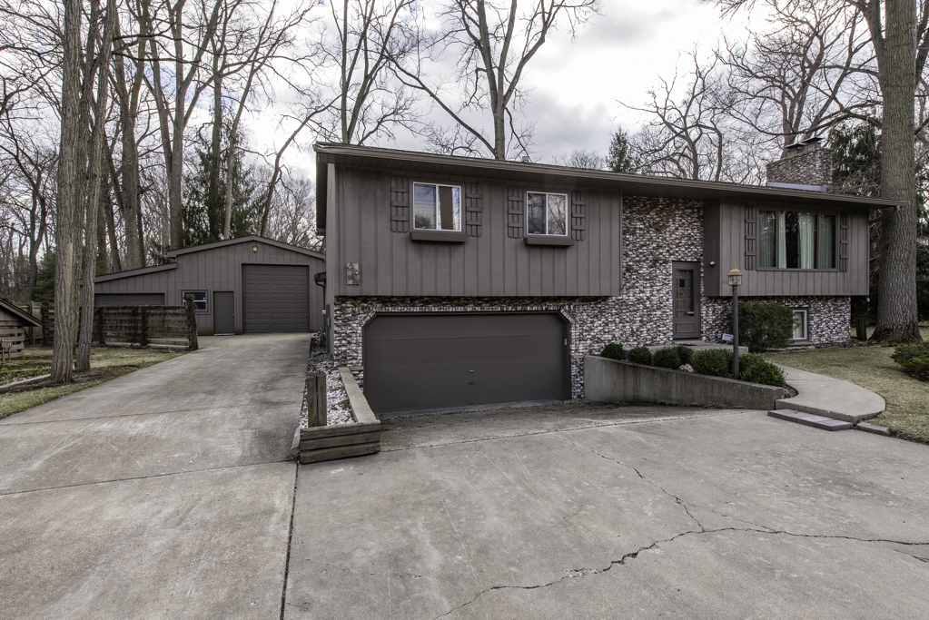 9743 W 16th Street, Zion, IL 60099