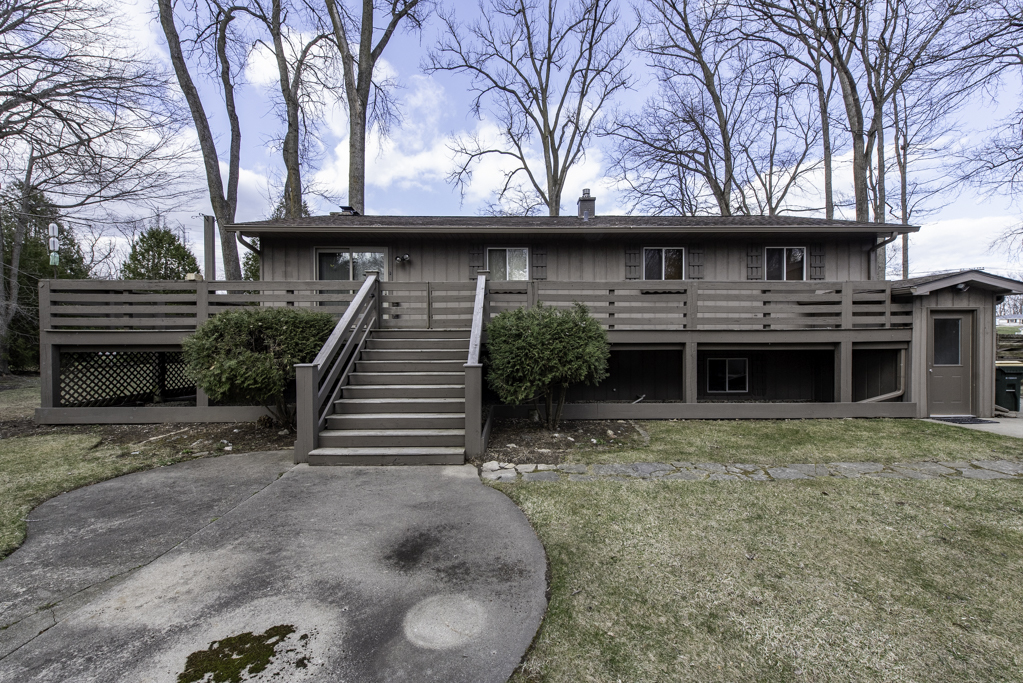 9743 W 16th Street, Zion, IL 60099