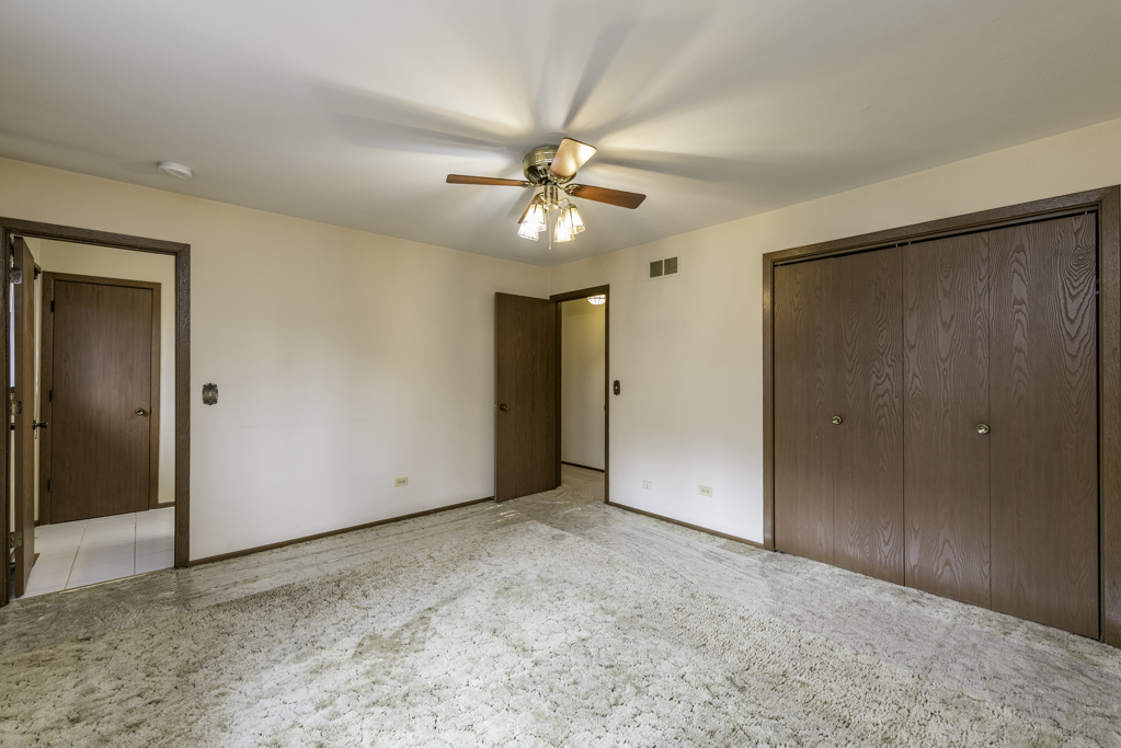 9743 W 16th Street, Zion, IL 60099