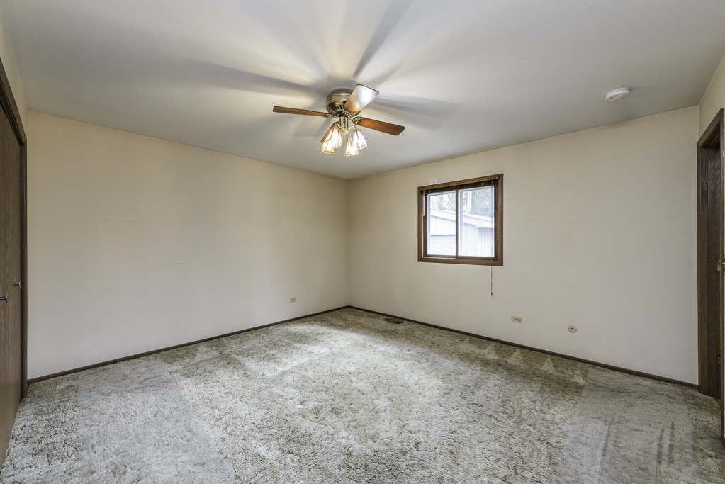 9743 W 16th Street, Zion, IL 60099