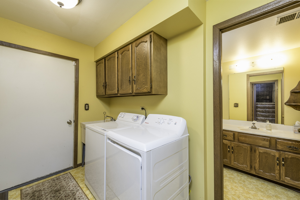 9743 W 16th Street, Zion, IL 60099