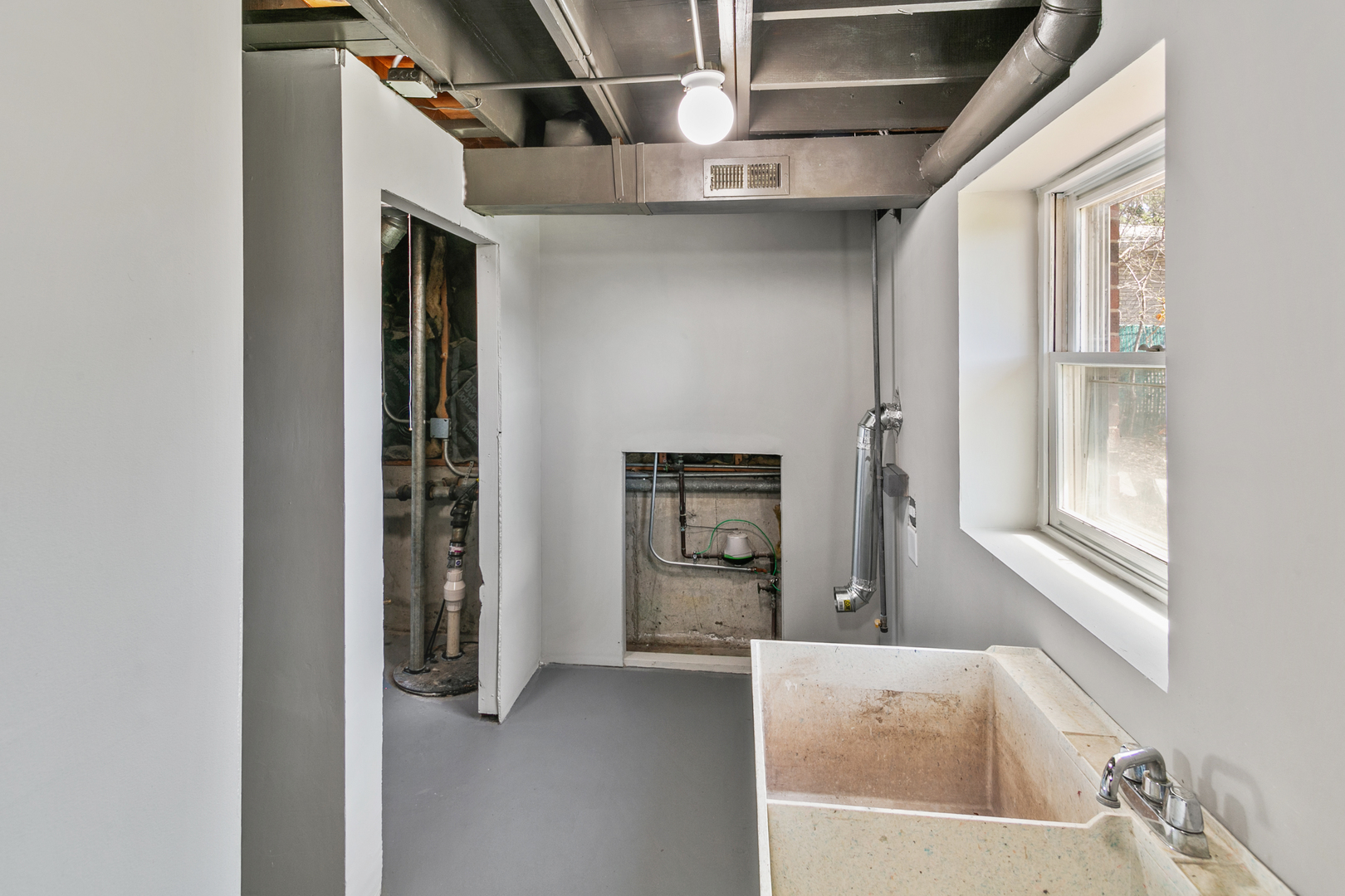 6151 Victoria Drive, Oak Forest, IL 60452