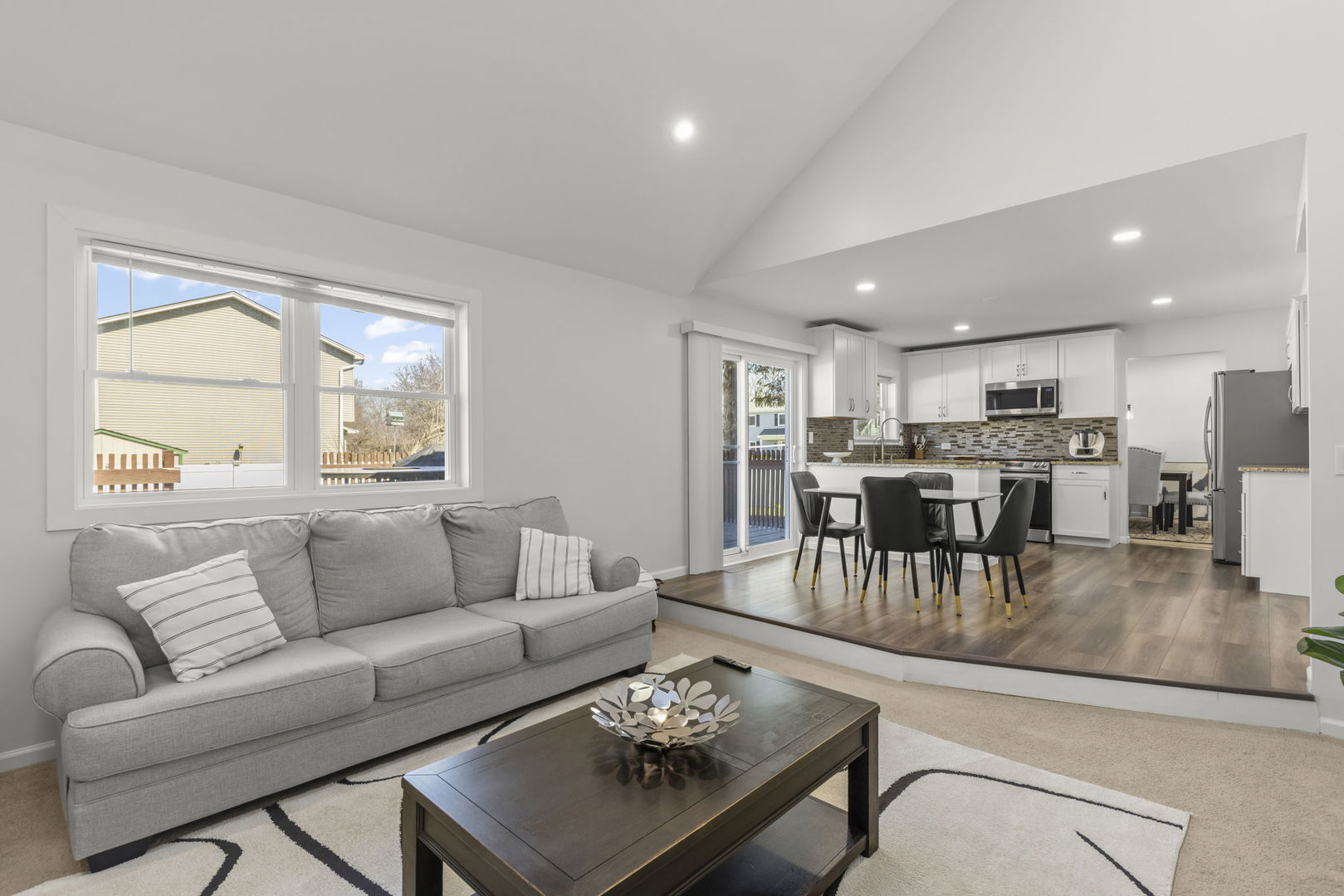 1301 Peshtigo Avenue, Naperville, IL 60564