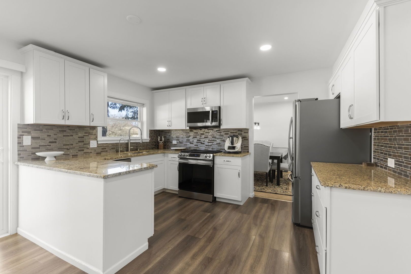 1301 Peshtigo Avenue, Naperville, IL 60564