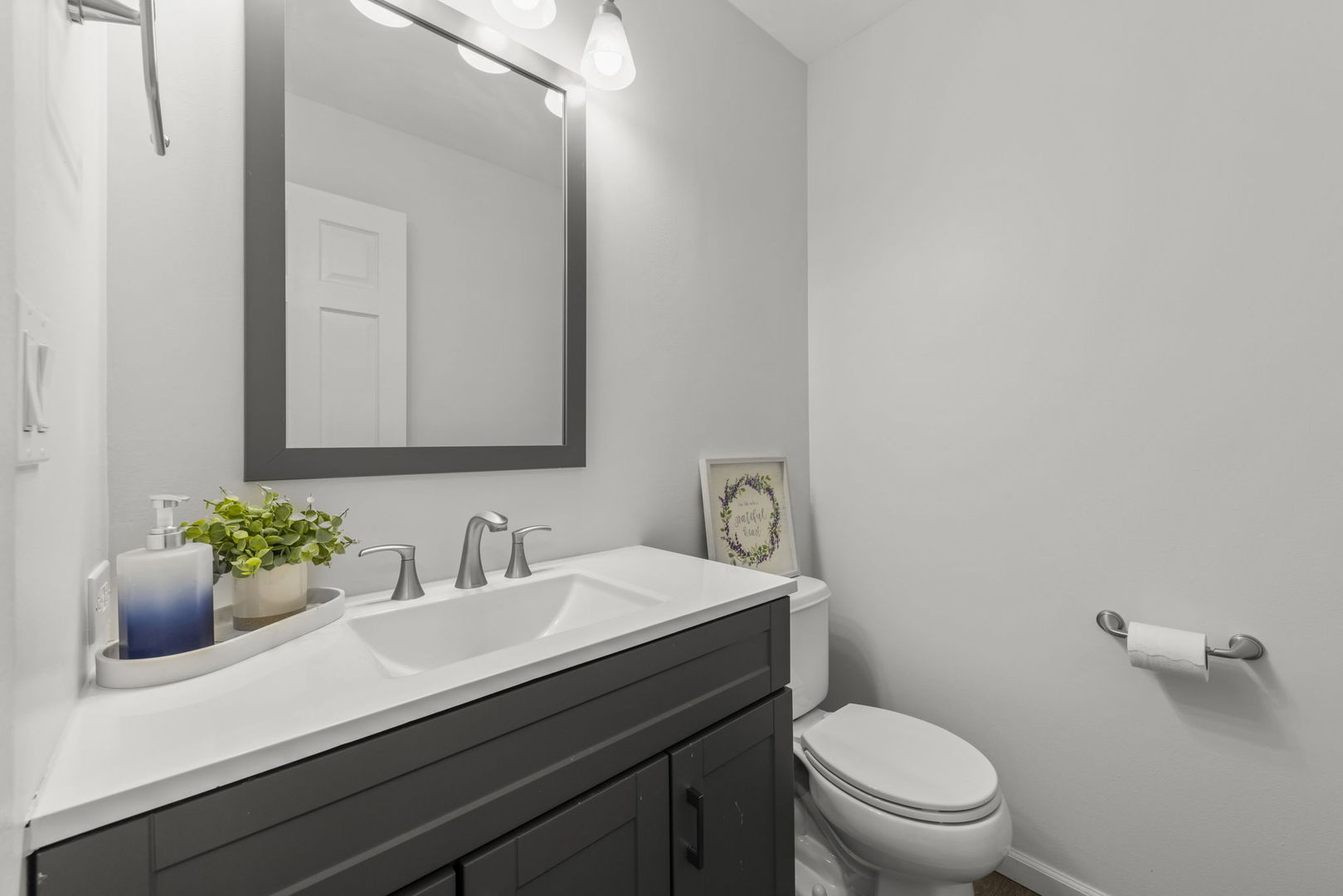 1301 Peshtigo Avenue, Naperville, IL 60564