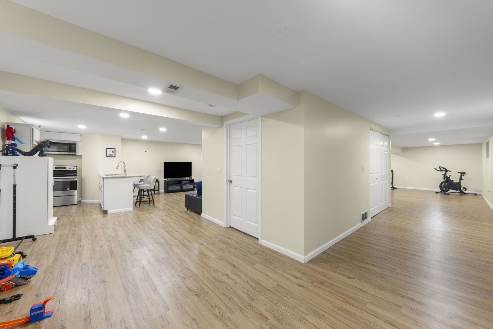 1301 Peshtigo Avenue, Naperville, IL 60564