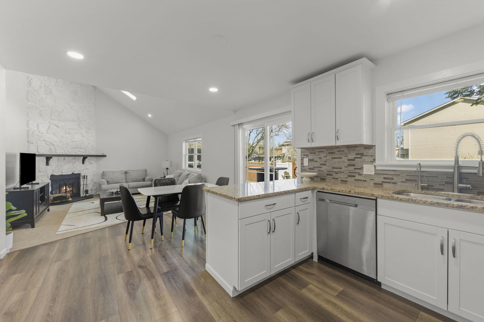 1301 Peshtigo Avenue, Naperville, IL 60564