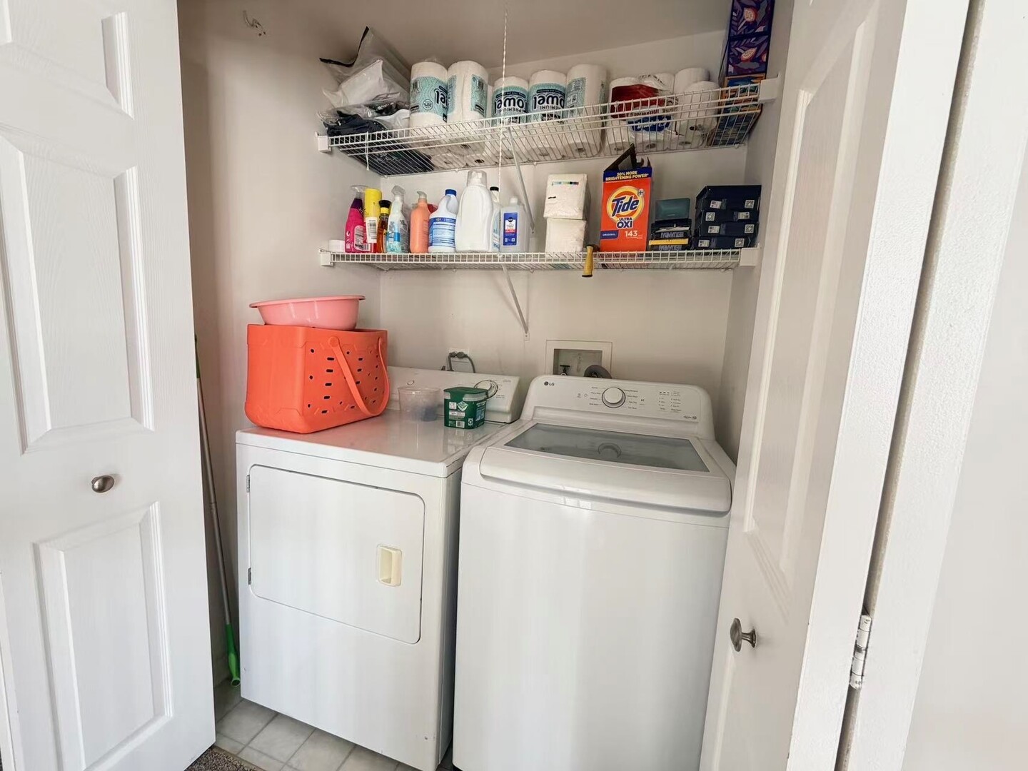 Naperville, IL 60564