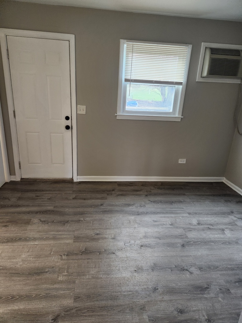 1340 N Main Street #A8, Wheaton, IL 60187