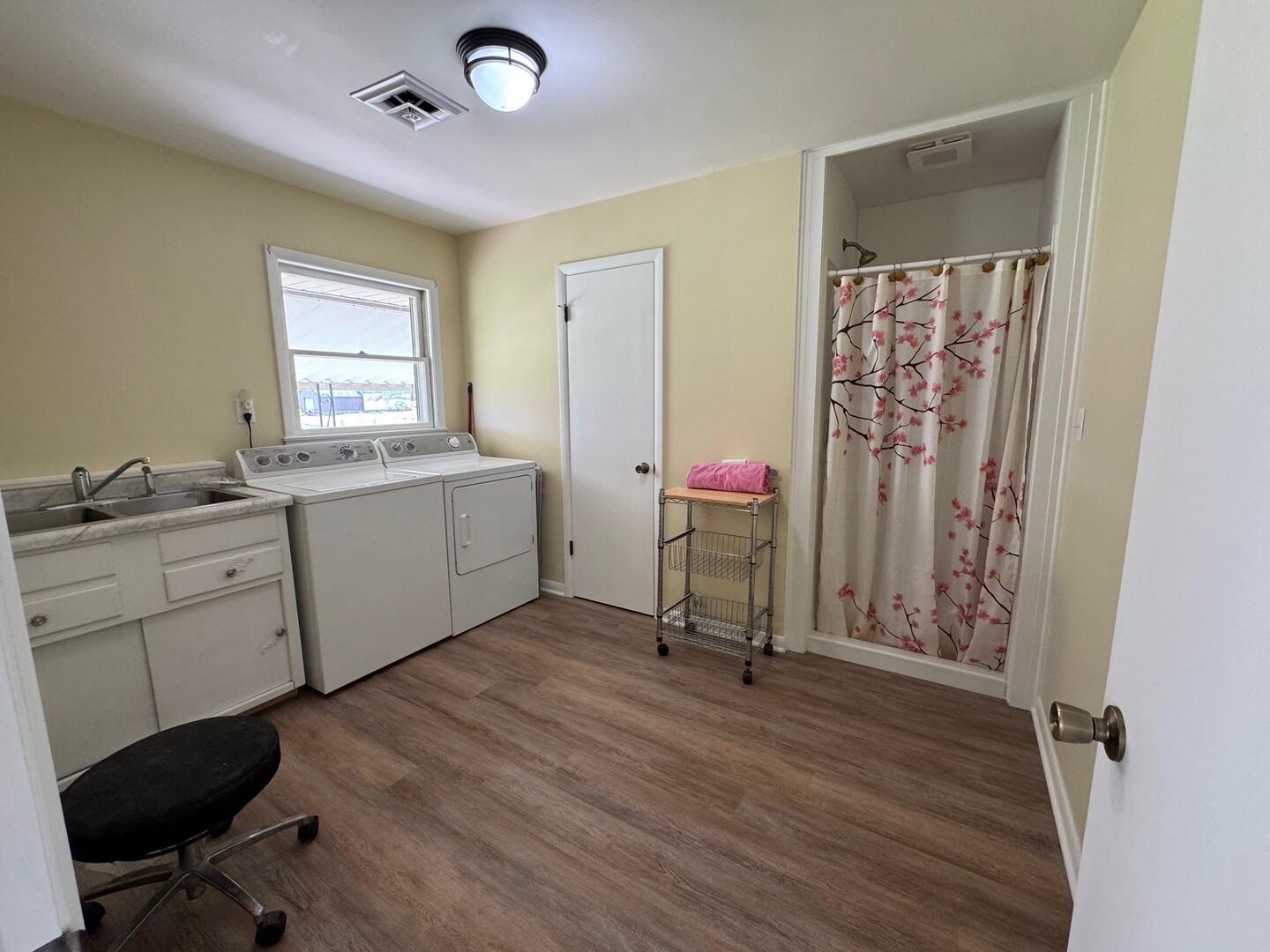 213 E State Street, Washburn, IL 61570