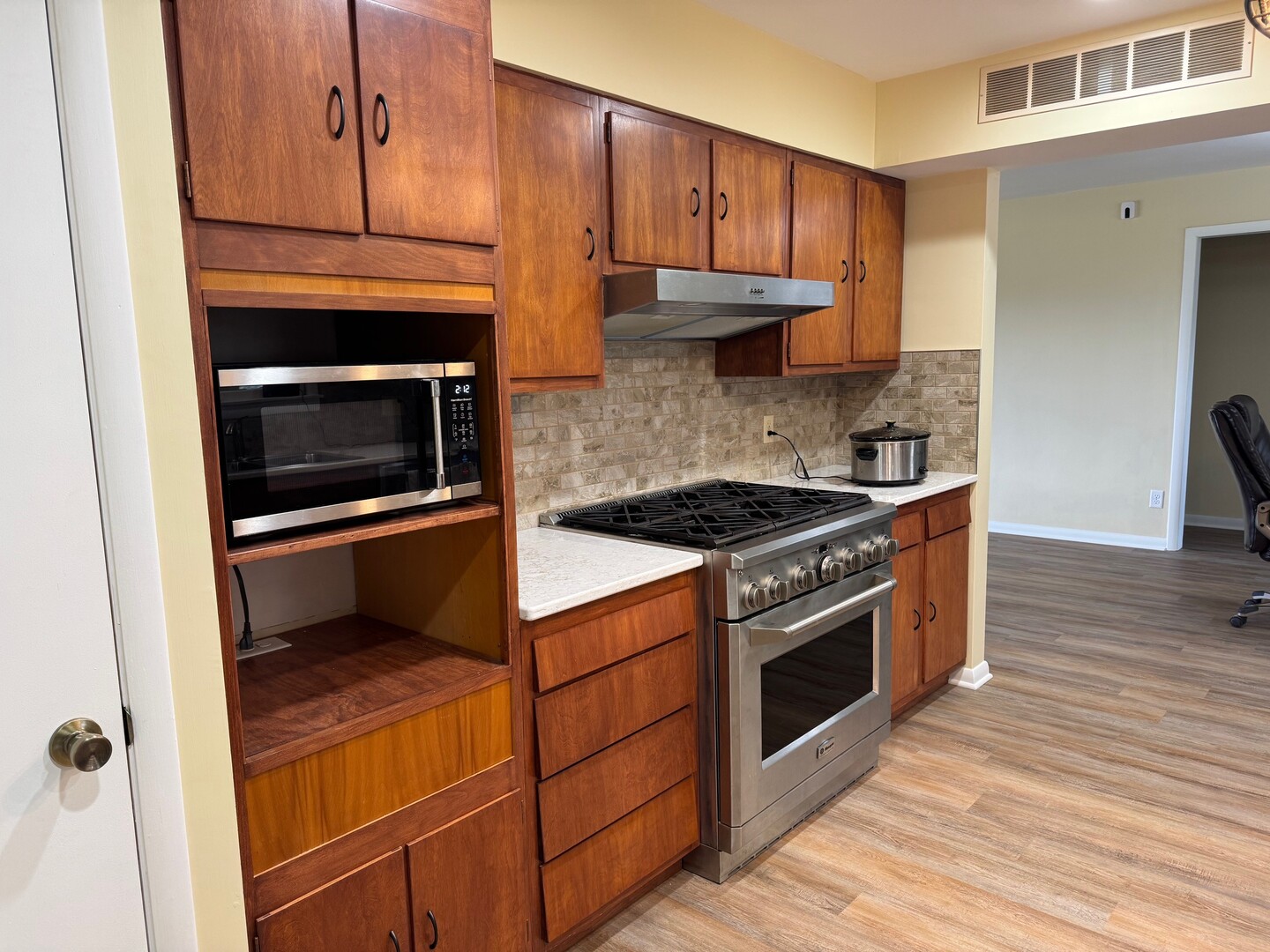 213 E State Street, Washburn, IL 61570