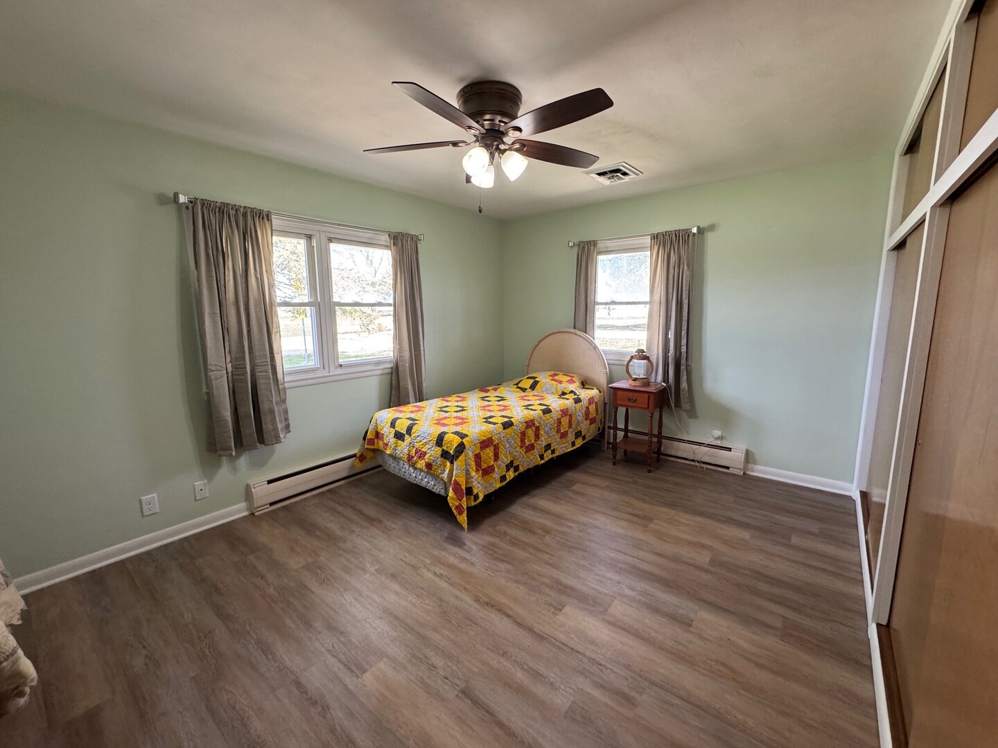 213 E State Street, Washburn, IL 61570