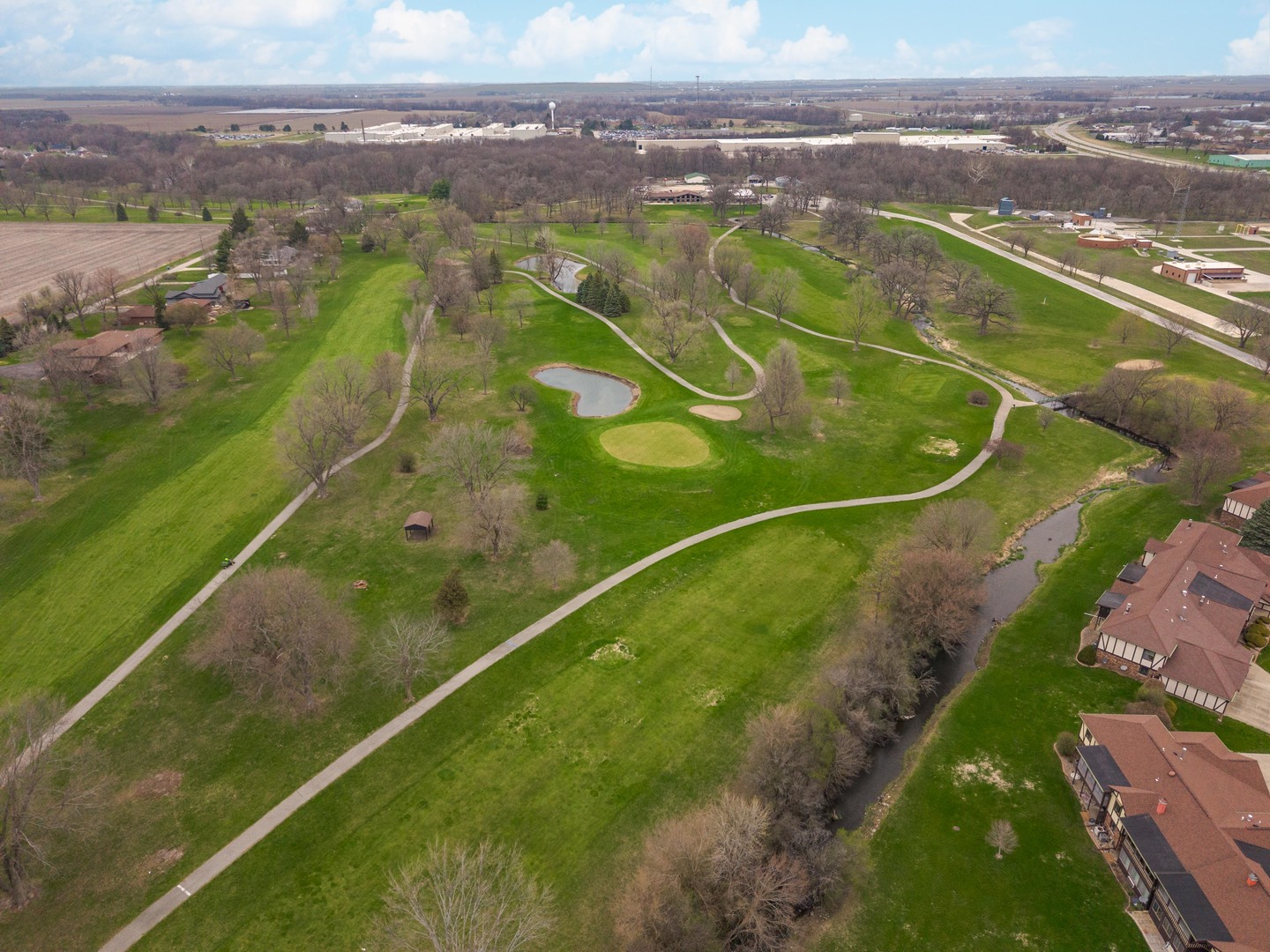 606 Carol Court #B-2, Pontiac, IL 61764