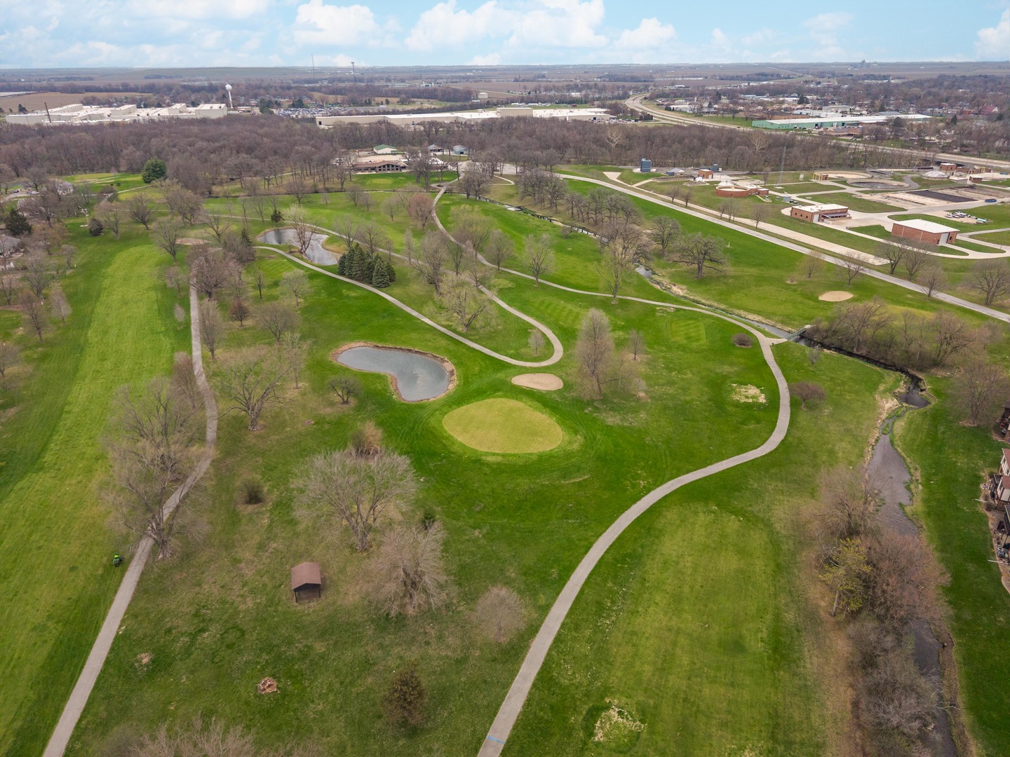 606 Carol Court #B-2, Pontiac, IL 61764