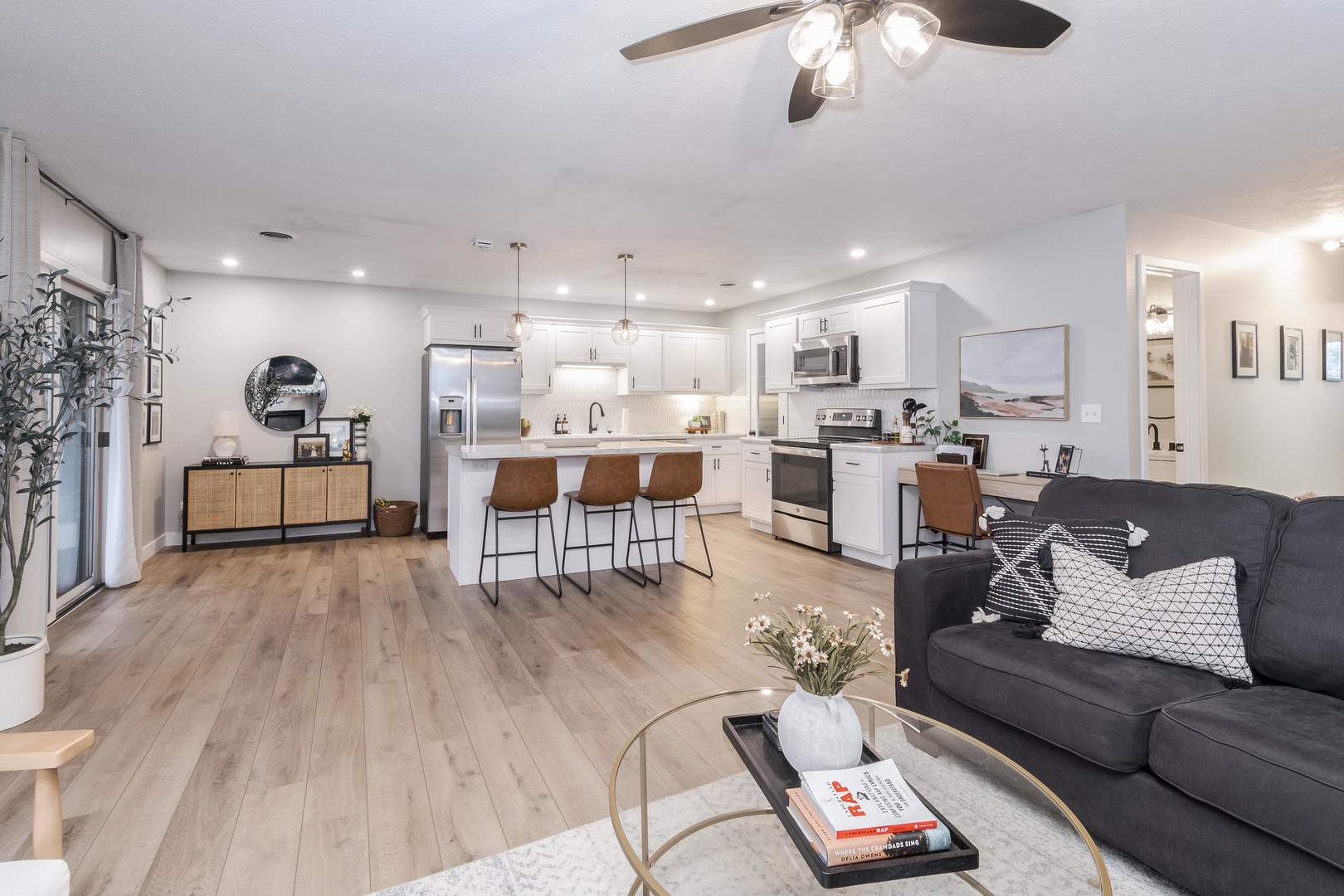 606 Carol Court #B-2, Pontiac, IL 61764