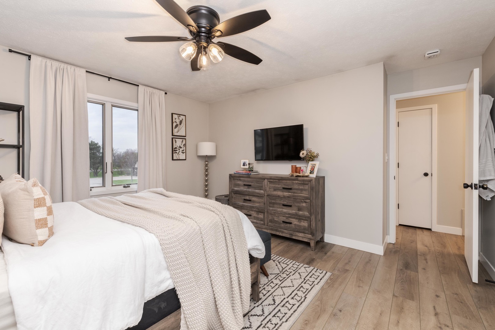 606 Carol Court #B-2, Pontiac, IL 61764