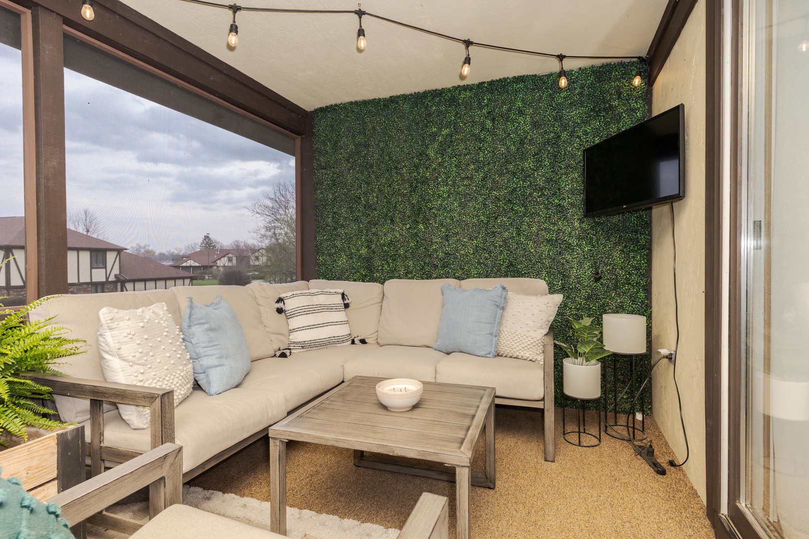 606 Carol Court #B-2, Pontiac, IL 61764