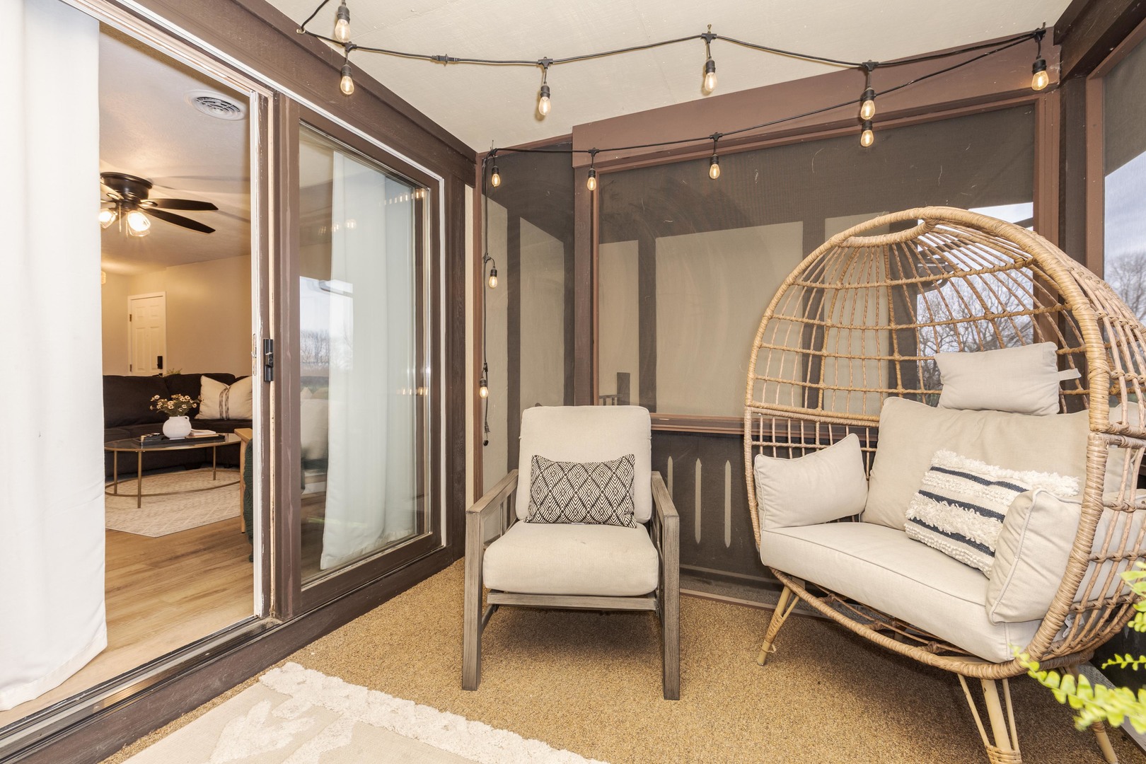 606 Carol Court #B-2, Pontiac, IL 61764