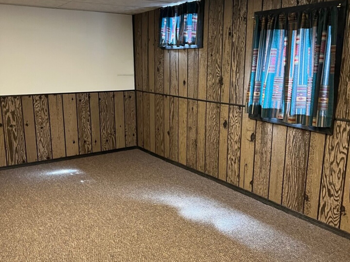 1690 Darwin Court, Wheaton, IL 60189