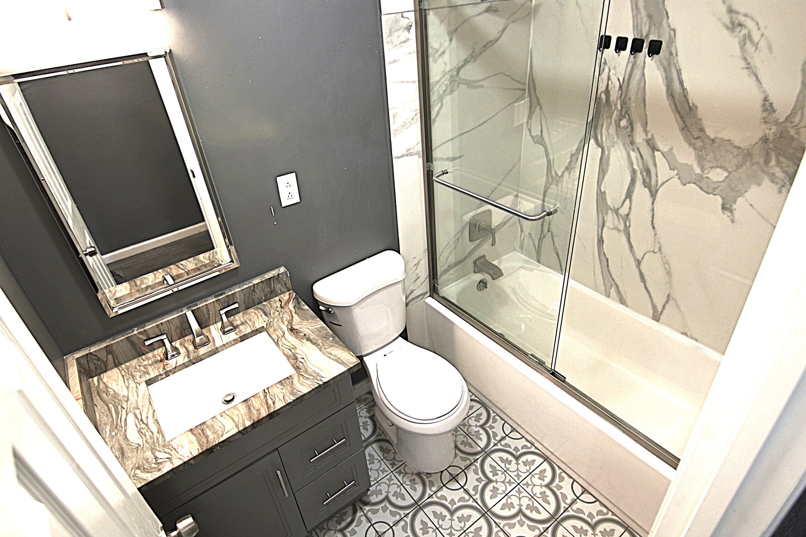 844 Tamms Lane, Bolingbrook, IL 60440