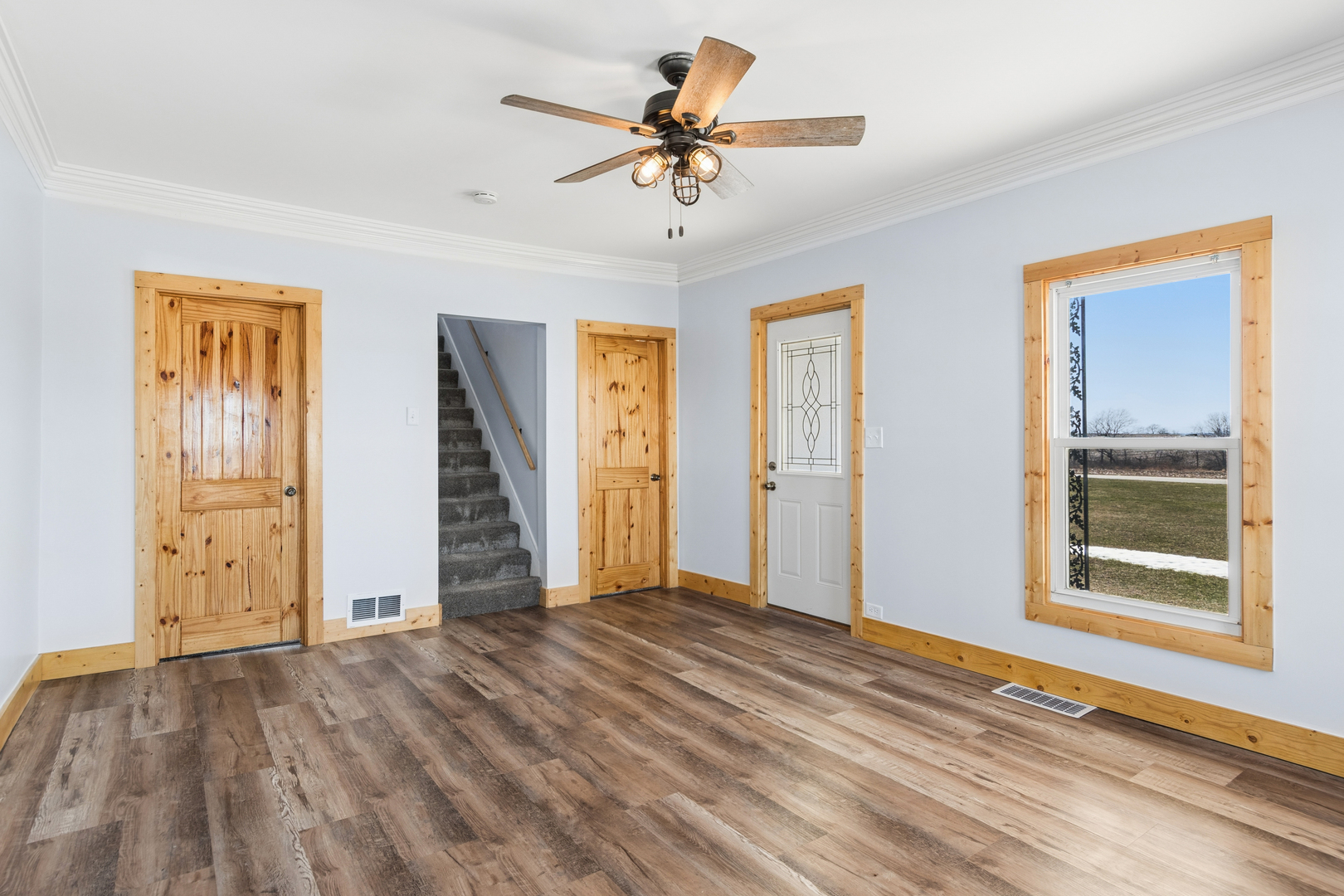 3292 E 24th Road, Marseilles, IL 61341