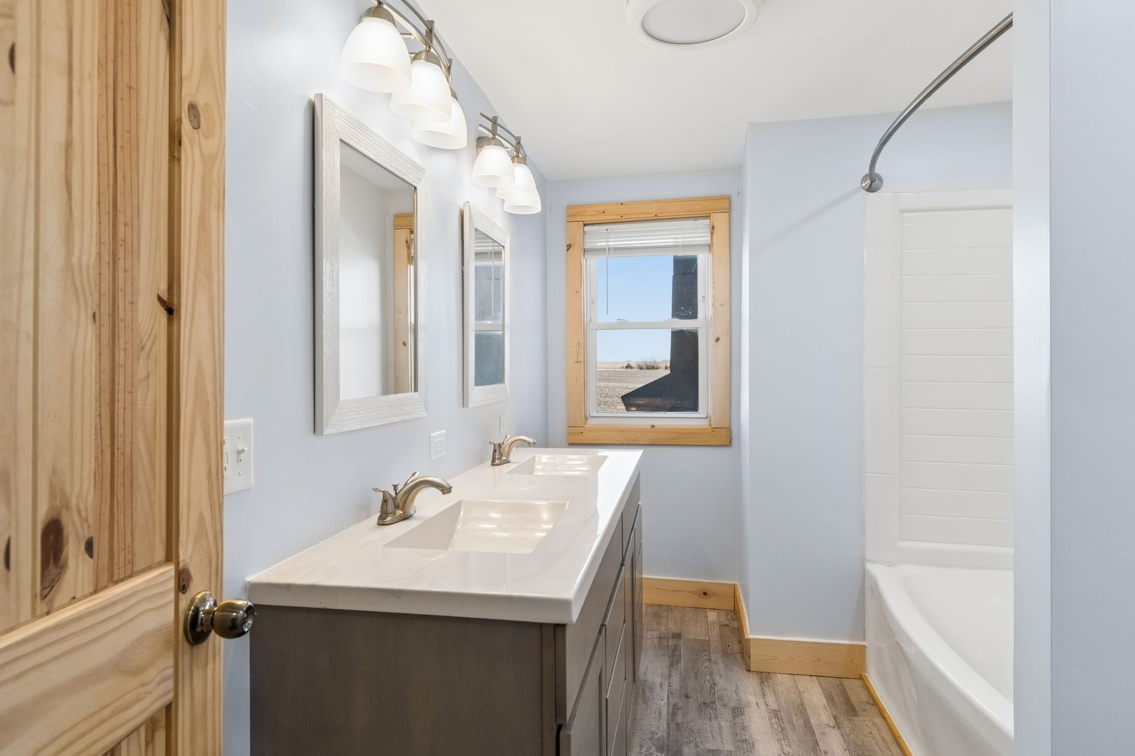 3292 E 24th Road, Marseilles, IL 61341