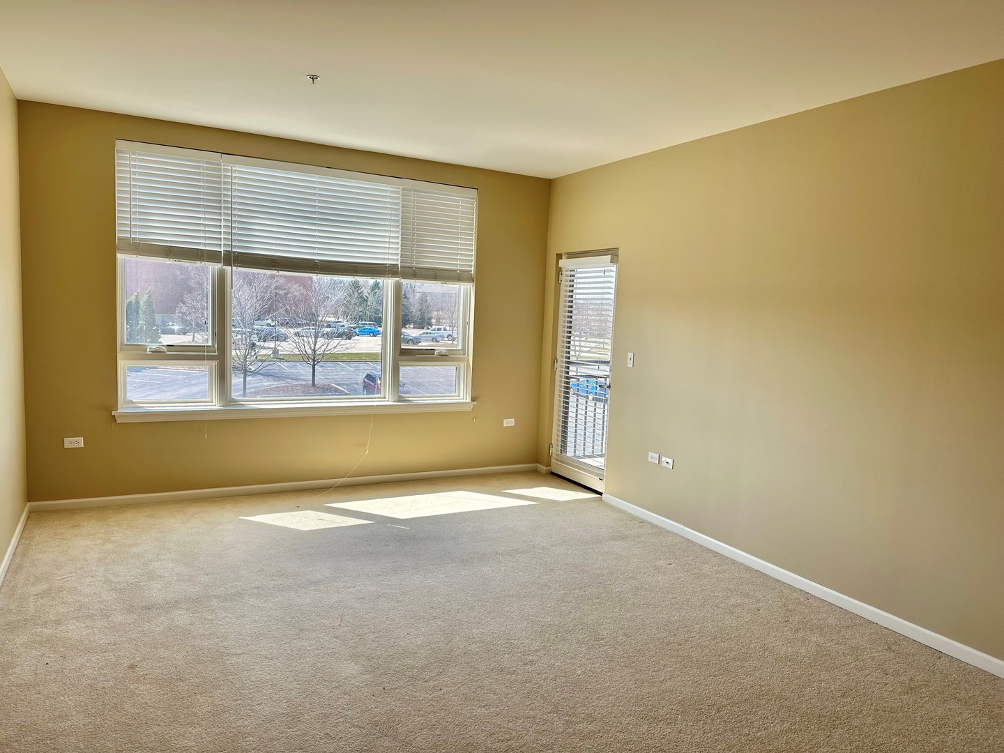 801 Village Center Drive #204, Burr Ridge, IL 60527