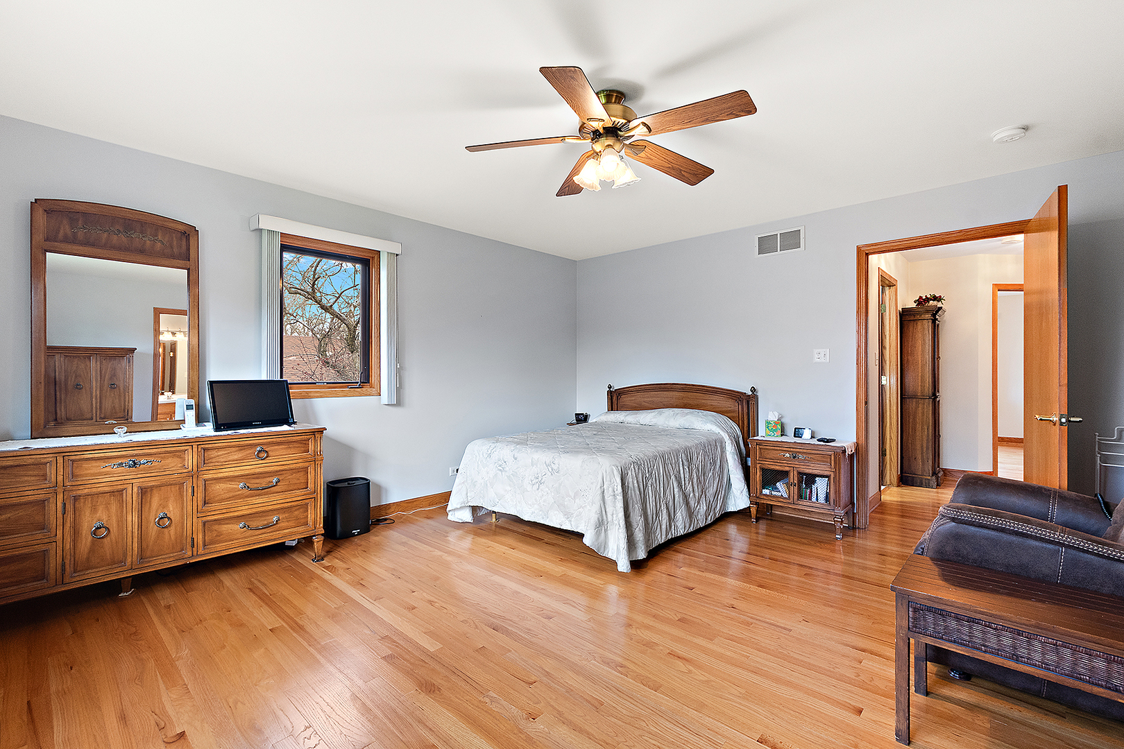 14342 Oakley Avenue, Orland Park, IL 60462