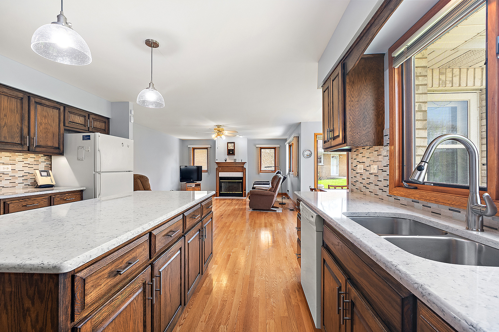 14342 Oakley Avenue, Orland Park, IL 60462