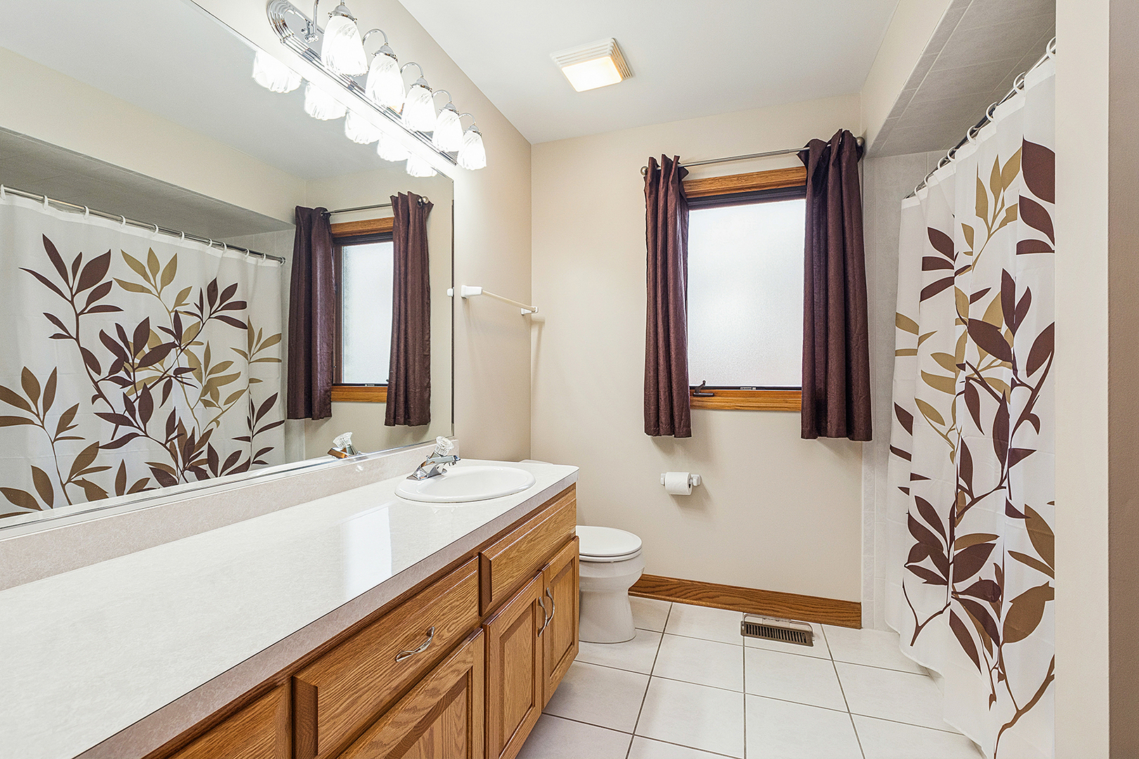 14342 Oakley Avenue, Orland Park, IL 60462